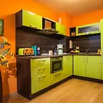 зафи Apartment *