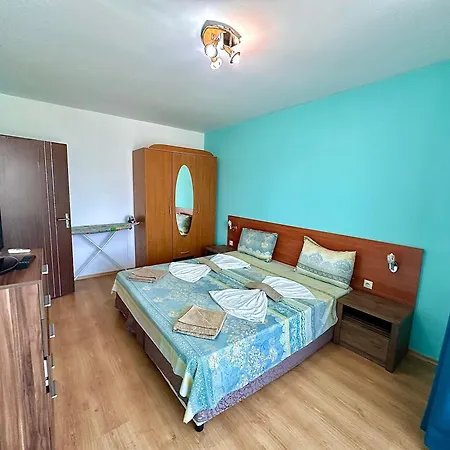 アパート зафи *