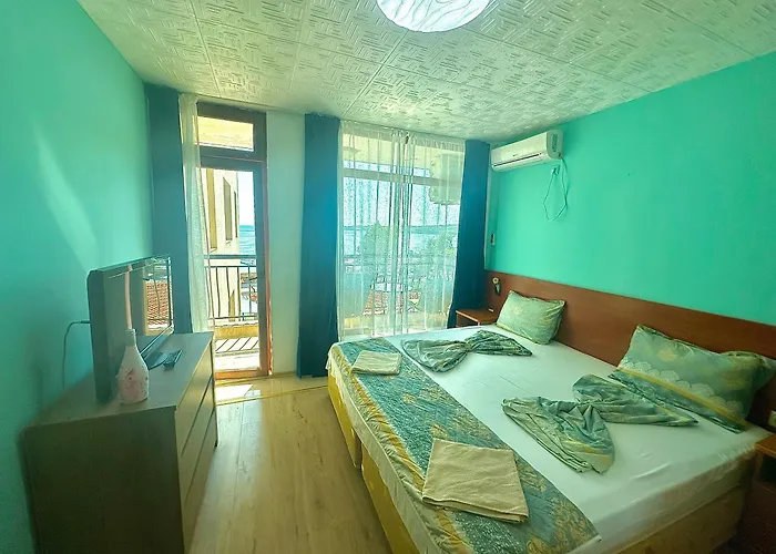 зафи Apartment *